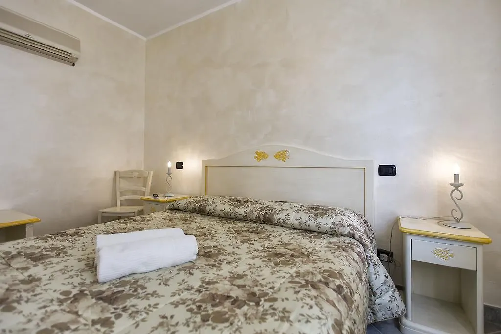 Morpheo Rooms Alghero 2*,  Italie